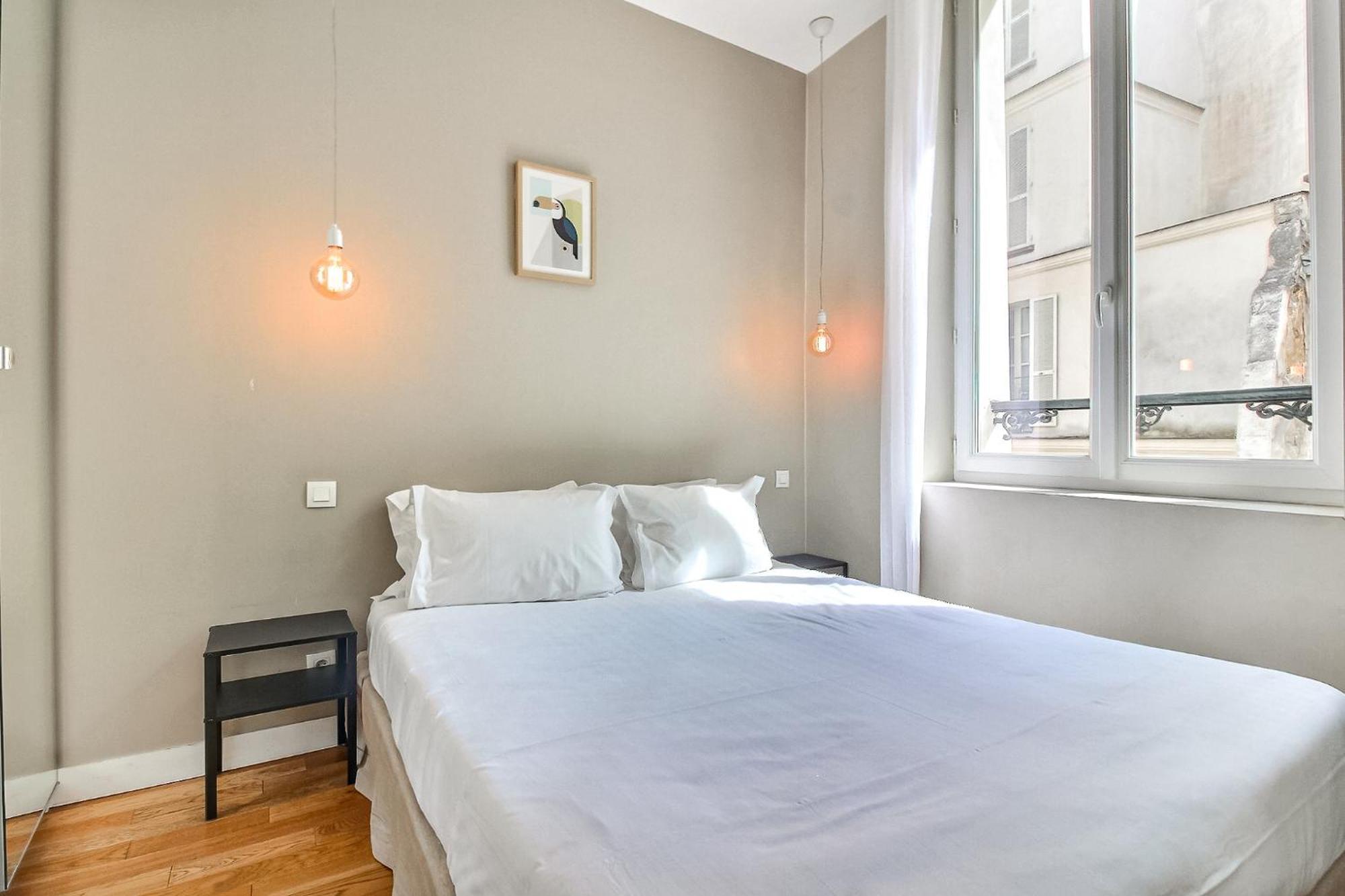Parisian L Bellan